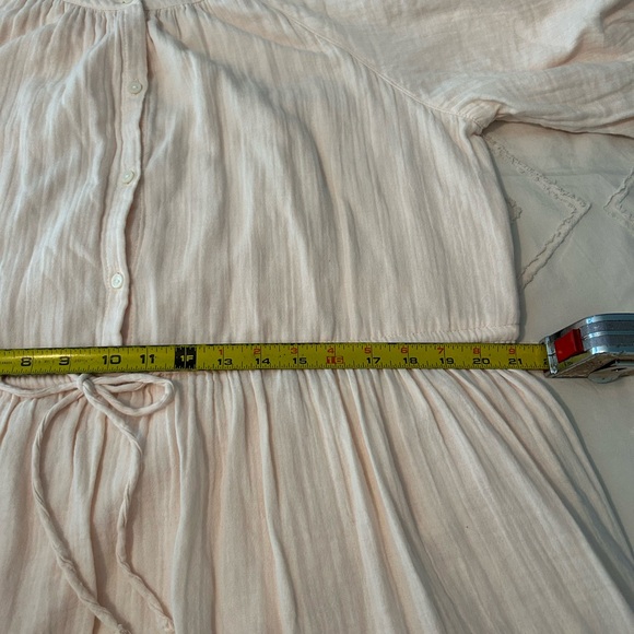 OLD NAVY peplum lined swing dress with puff sleeve. - Picture 7 of 8